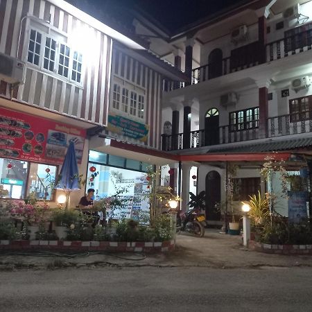 Vang Vieng Queen'S- Mountain View Hotel Bagian luar foto