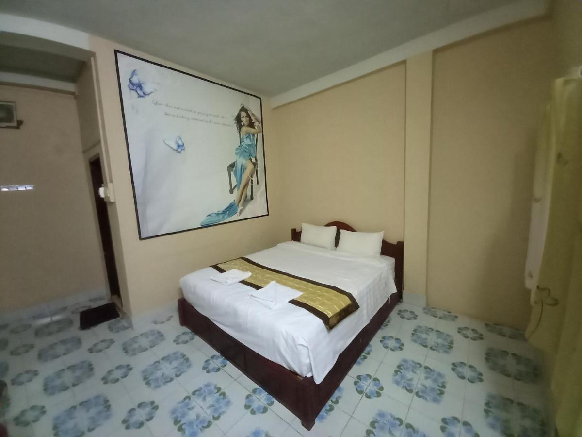 Vang Vieng Queen'S- Mountain View Hotel Bagian luar foto