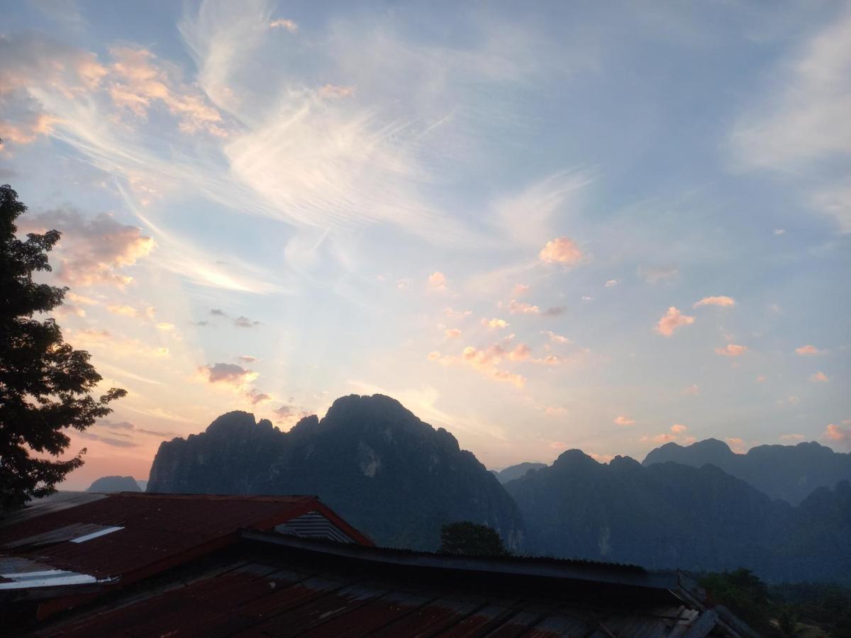 Vang Vieng Queen'S- Mountain View Hotel Bagian luar foto